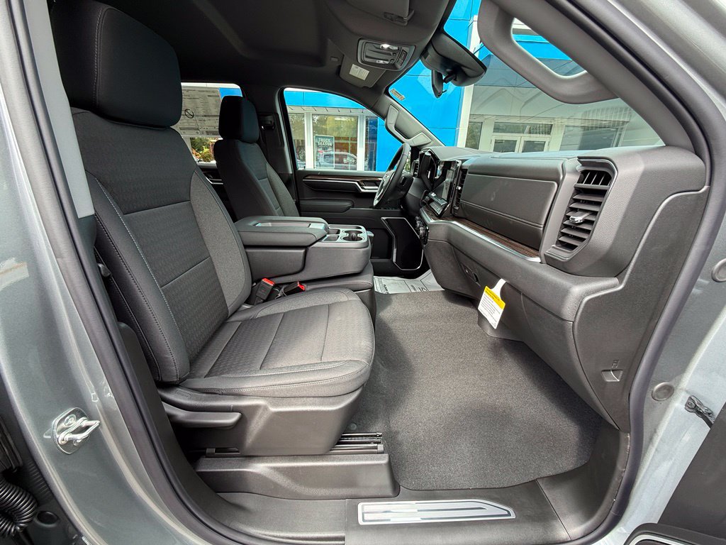 New 2026 Chevrolet Silverado 1500 LT w/ Z71 Off-Road Package AWD/4WD image 35
