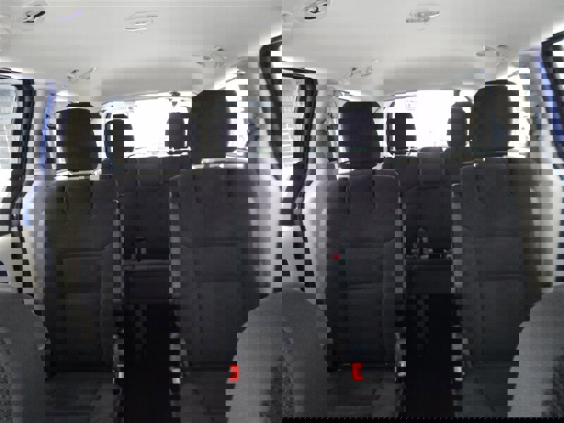 Used 2018 Dodge Grand Caravan SE w/ UConnect Hands-Free Group image 29