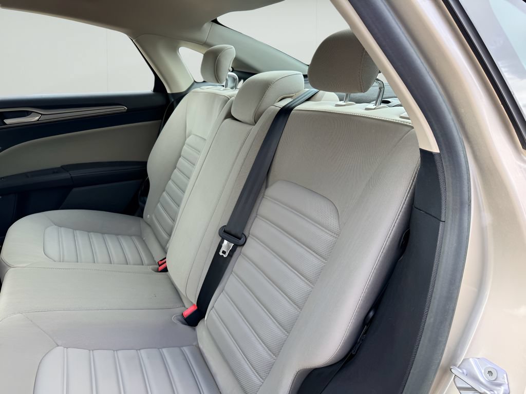 Used 2019 Ford Fusion S FWD image 10