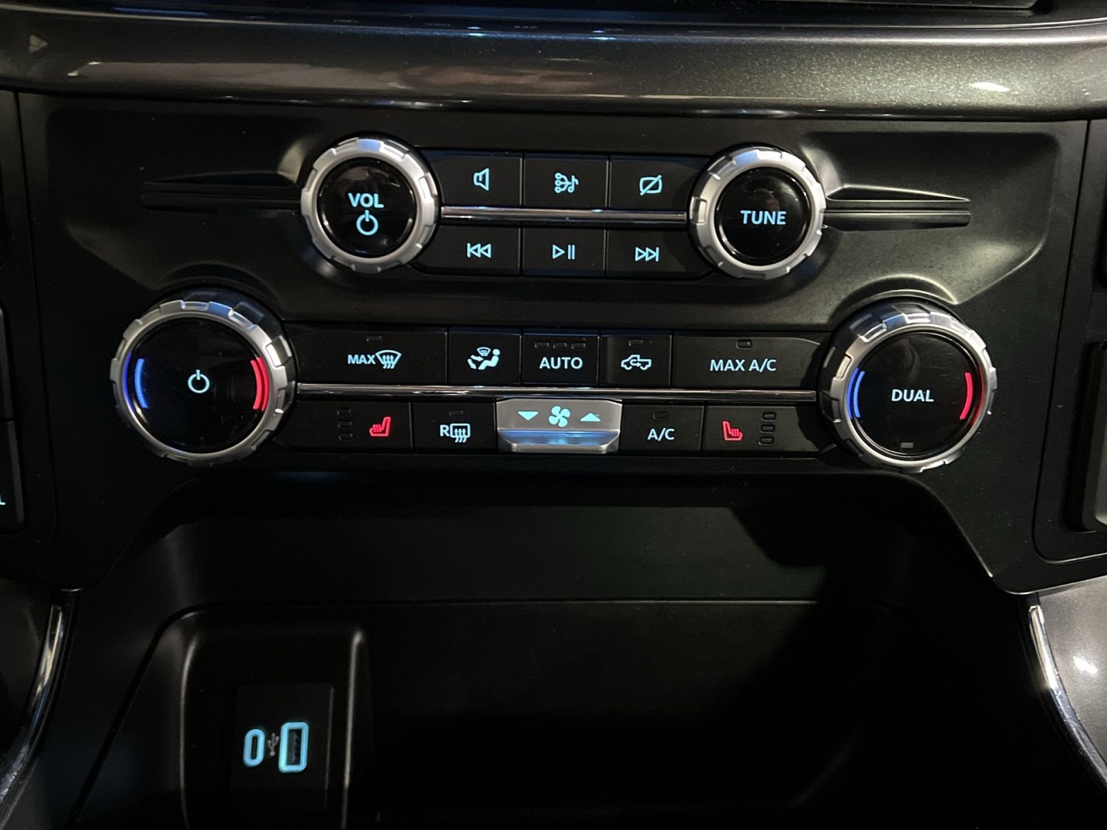 Used 2023 Ford F150 XLT w/ Equipment Group 302A High image 21