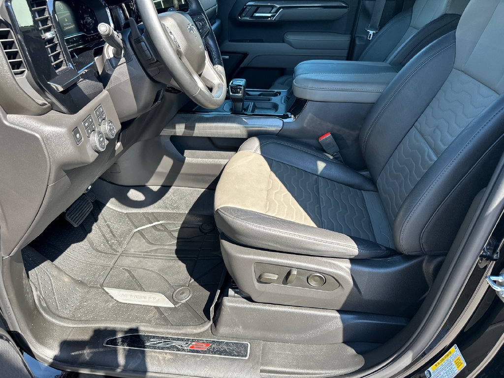 Used 2025 Chevrolet Silverado 1500 ZR2 AWD/4WD image 9