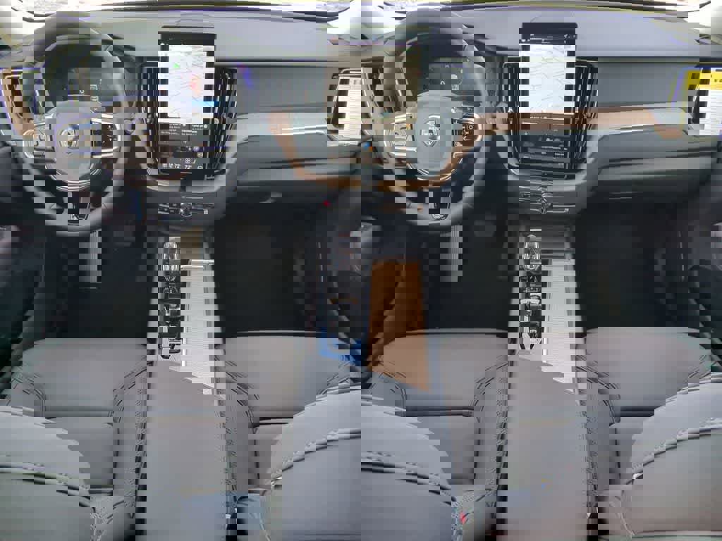 New 2026 Volvo XC60 B5 Plus w/ Protection Package Premier image 14