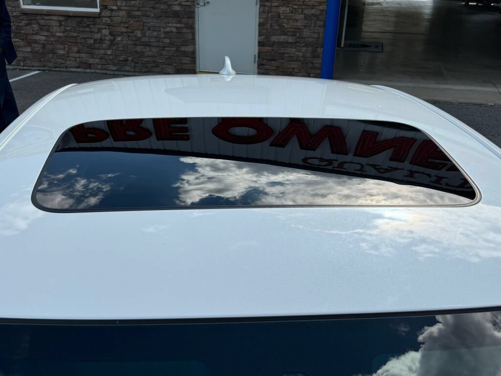 Used 2023 Honda Accord EX image 9