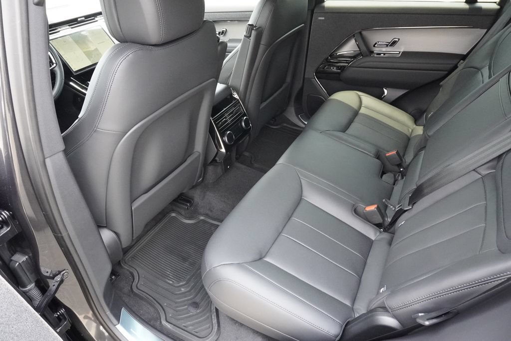 New 2026 Land Rover Range Rover Sport Dynamic SE AWD/4WD image 29