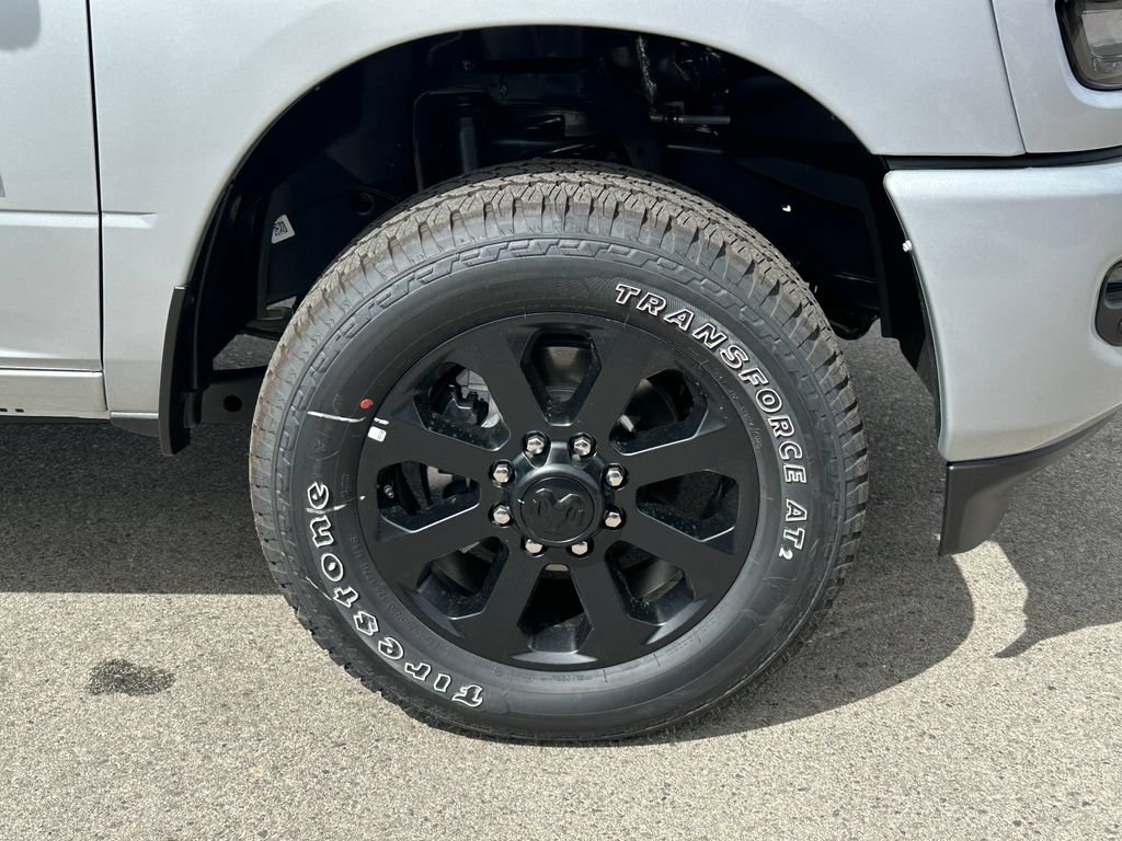 New 2026 RAM 2500 Big Horn AWD/4WD image 11