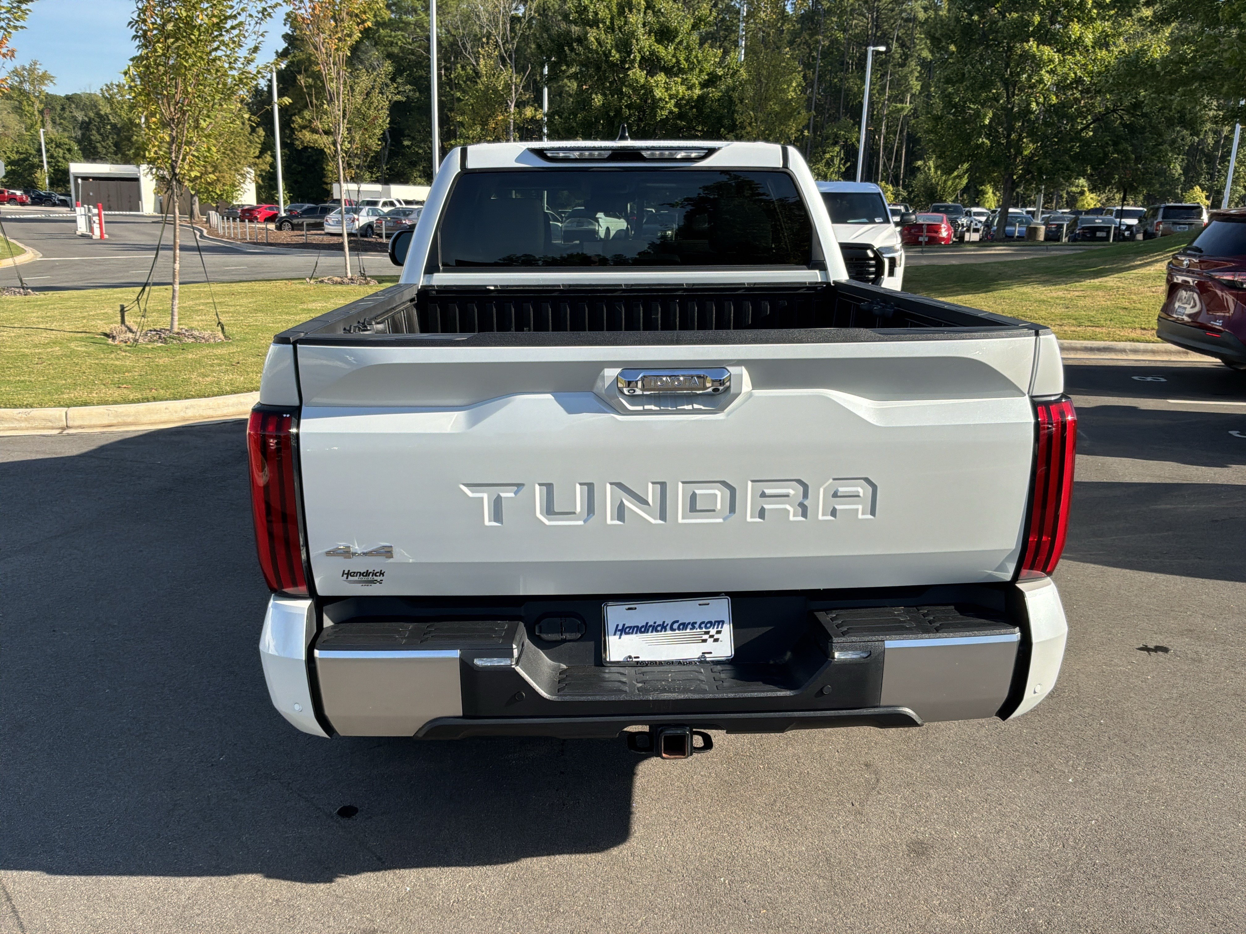 Used 2023 Toyota Tundra Limited w/ Power Package AWD/4WD image 9