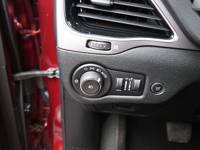 Used 2022 Jeep Cherokee Limited w/ Elite Package image 33