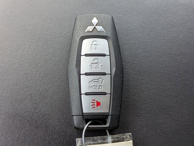 Used 2024 Mitsubishi Outlander SE AWD/4WD image 34