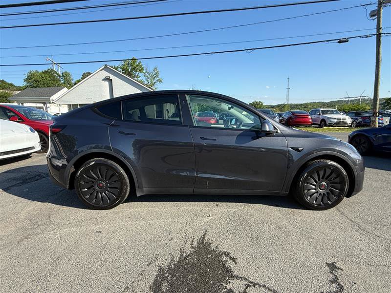 Used 2023 Tesla Model Y Long Range AWD/4WD image 7