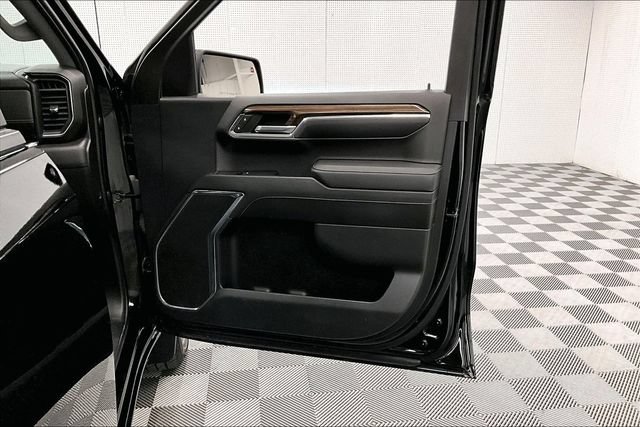 Used 2023 Chevrolet Silverado 1500 LT w/ LPO, Dark Essentials Package AWD/4WD image 21