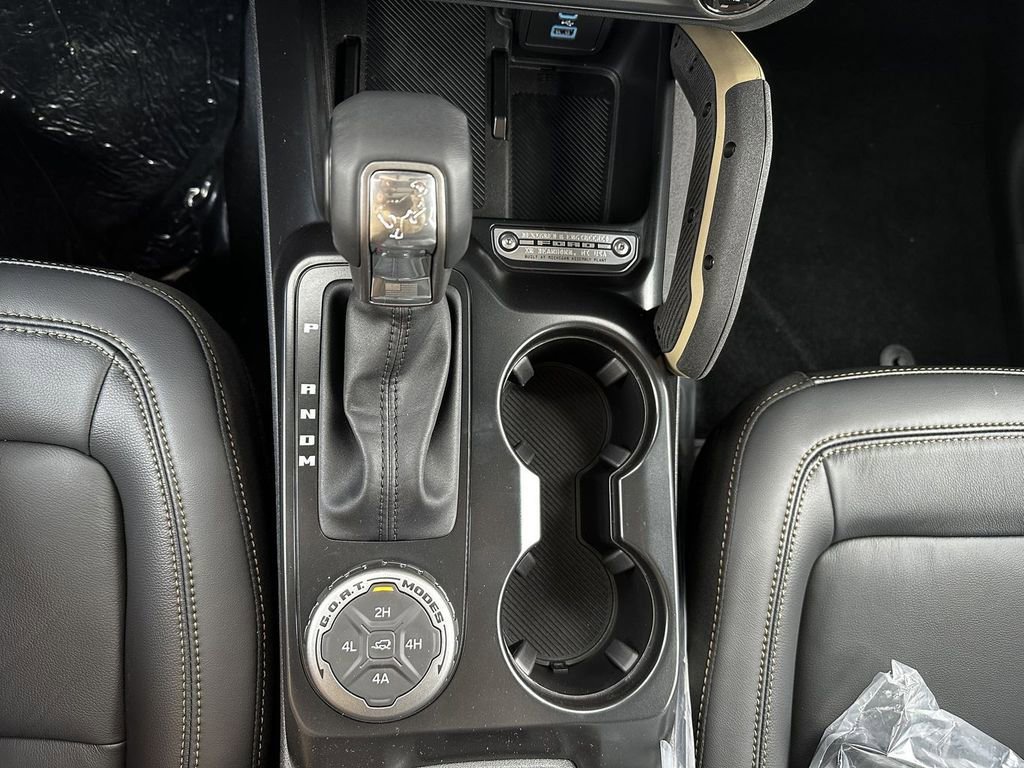 New 2025 Ford Bronco Badlands image 17