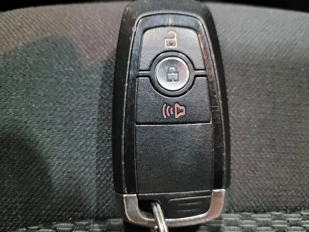 Used 2018 Ford Explorer XLT image 32