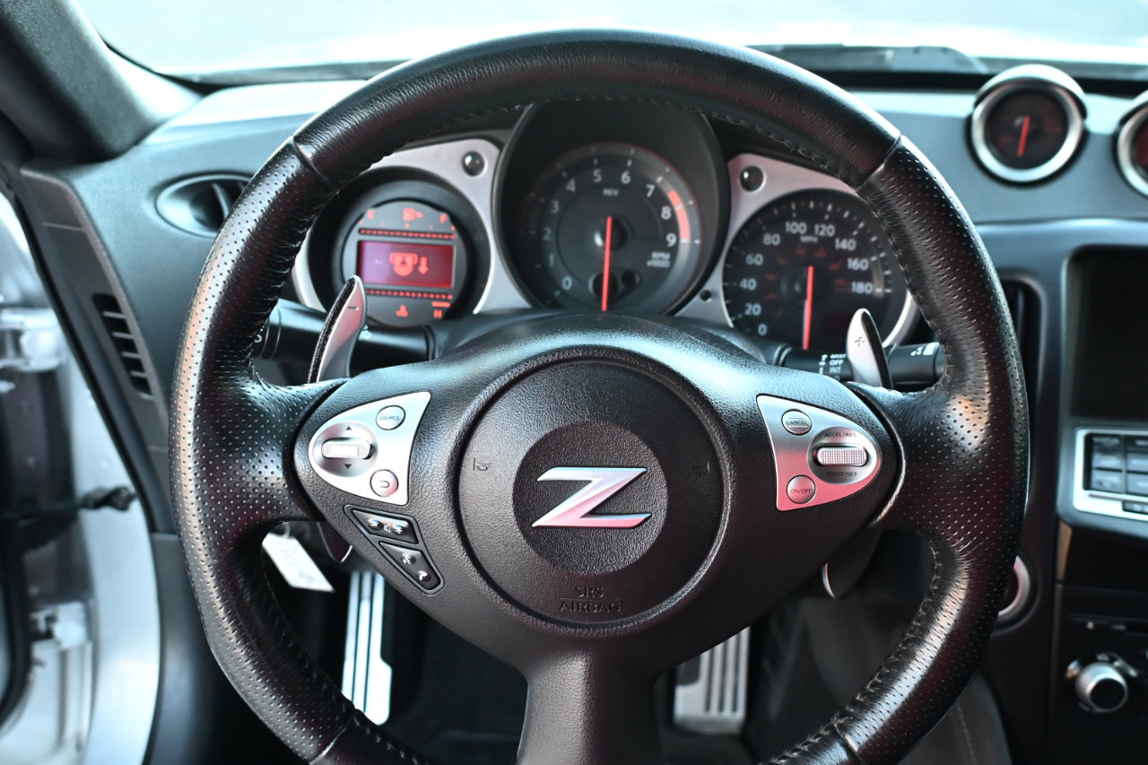 Used 2014 Nissan 370Z Touring w/ Sport Package image 12