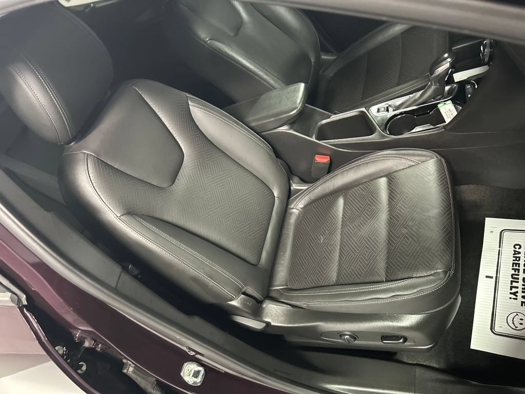 Used 2020 Buick Encore GX Essence FWD image 23