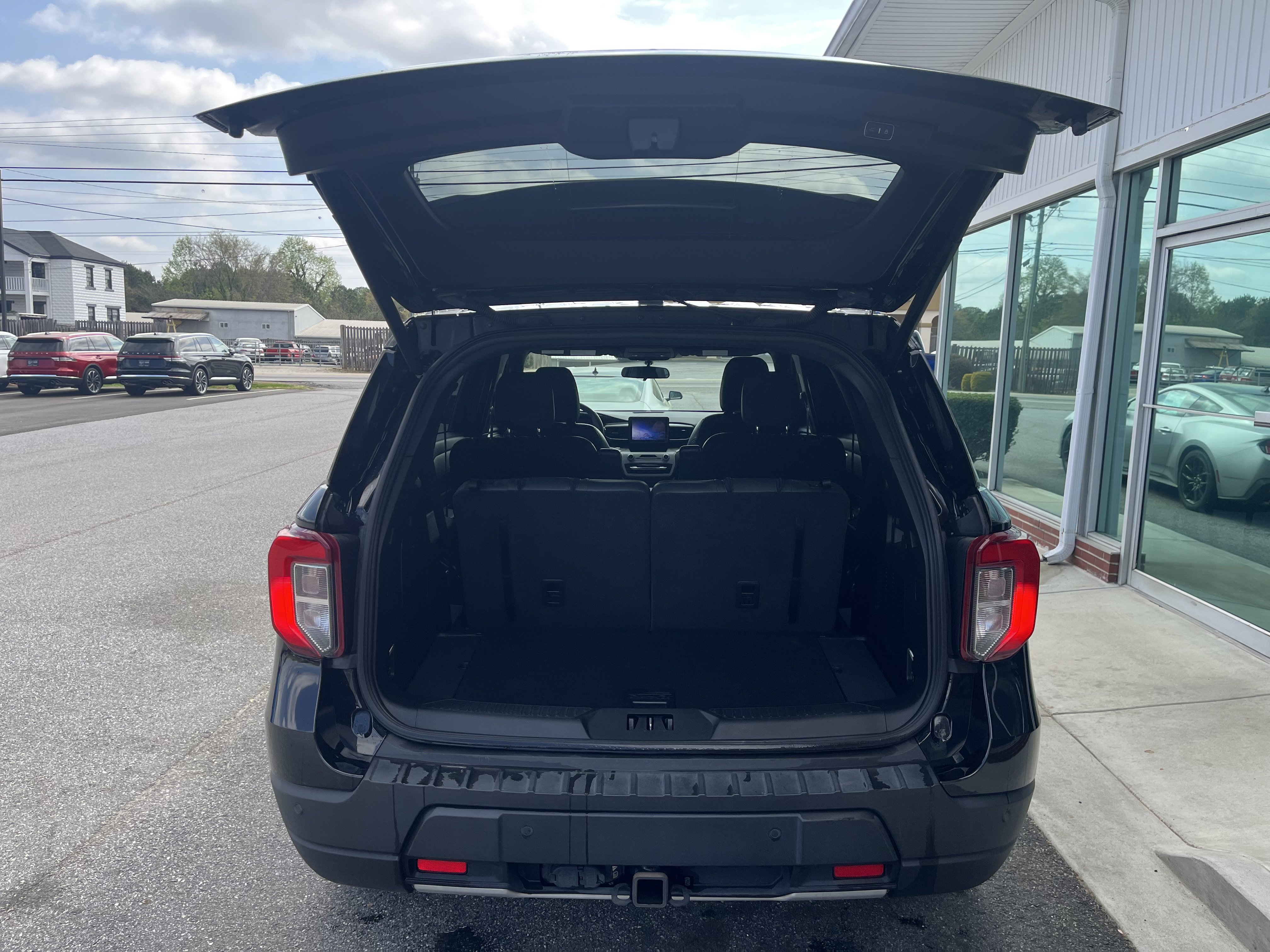 Used 2023 Ford Explorer Timberline image 9