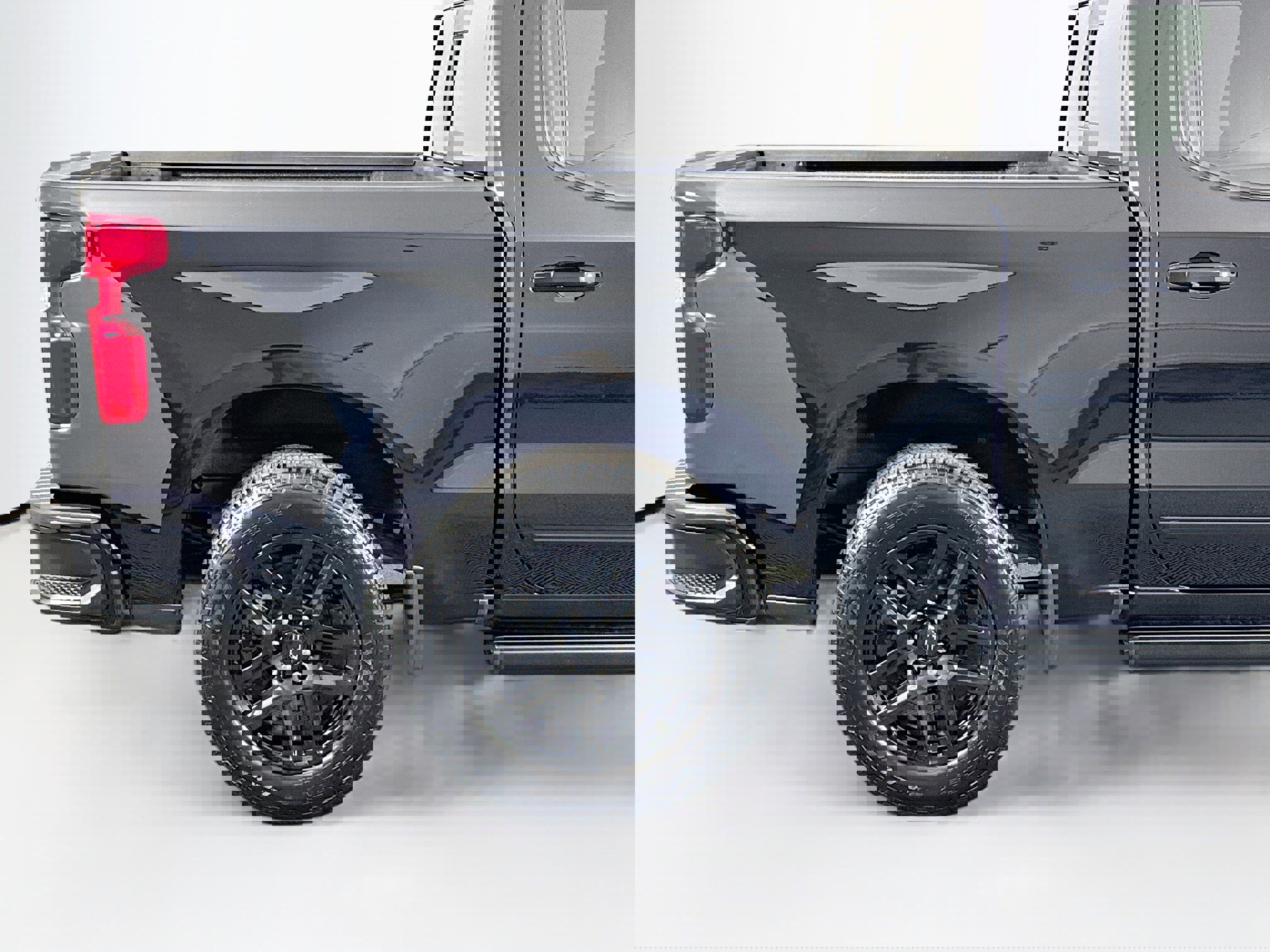 Used 2025 Chevrolet Silverado 1500 High Country w/ Midnight Edition image 42