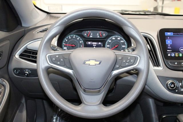 Used 2022 Chevrolet Malibu LT image 23