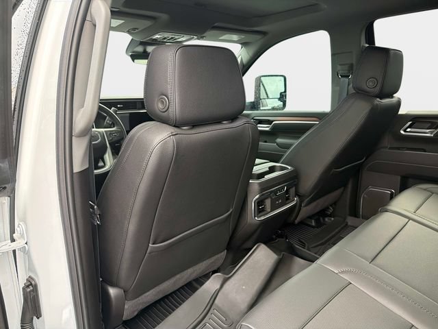 Used 2025 GMC Sierra 2500 Denali w/ Denali Reserve Package AWD/4WD image 13