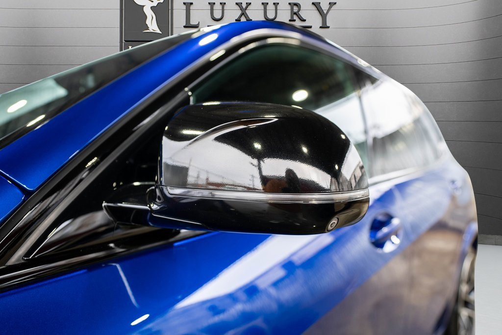 Used 2020 BMW X5 M Competition w/ Executive Package image 11