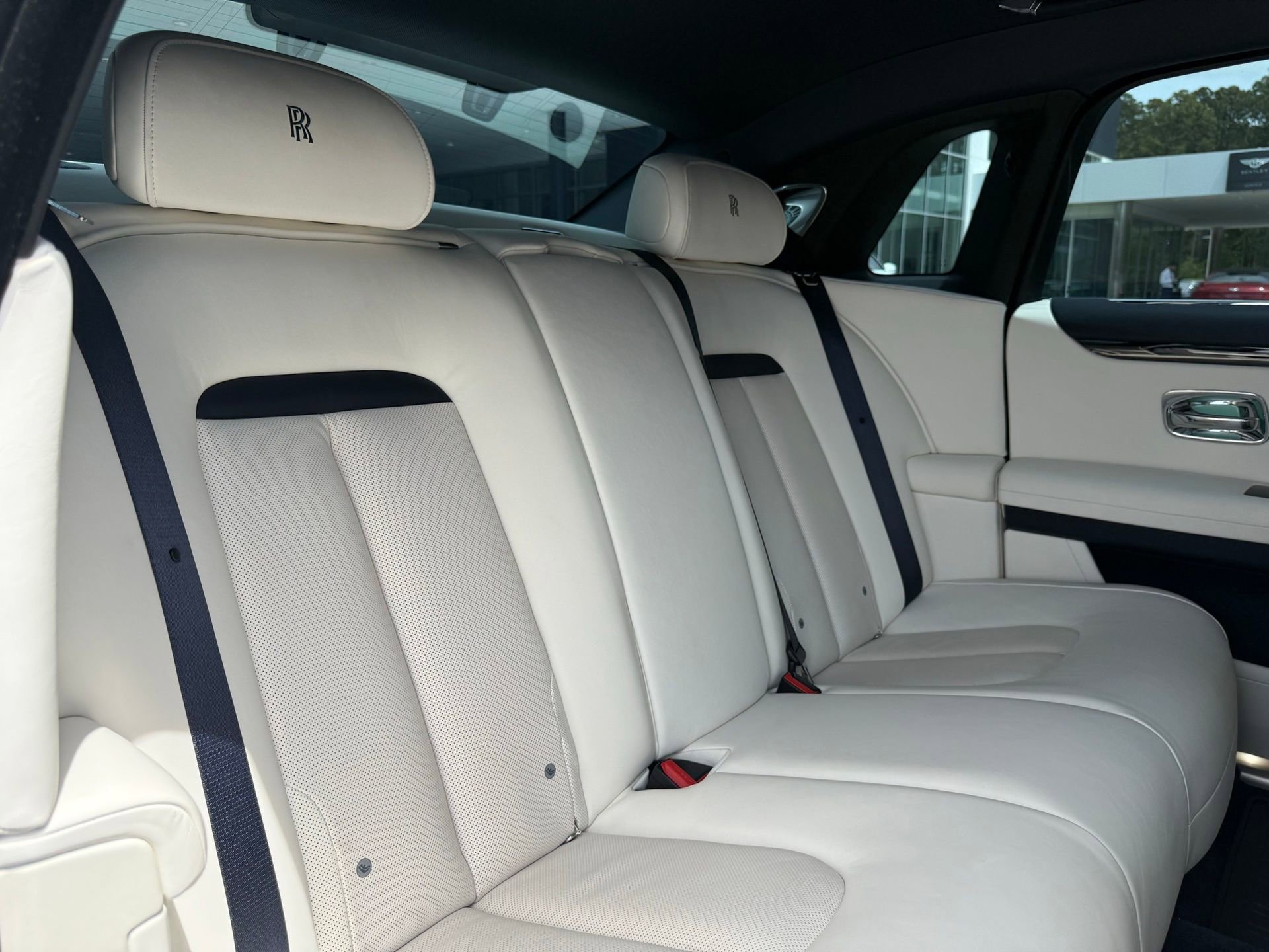 Used 2022 Rolls-Royce Ghost image 23