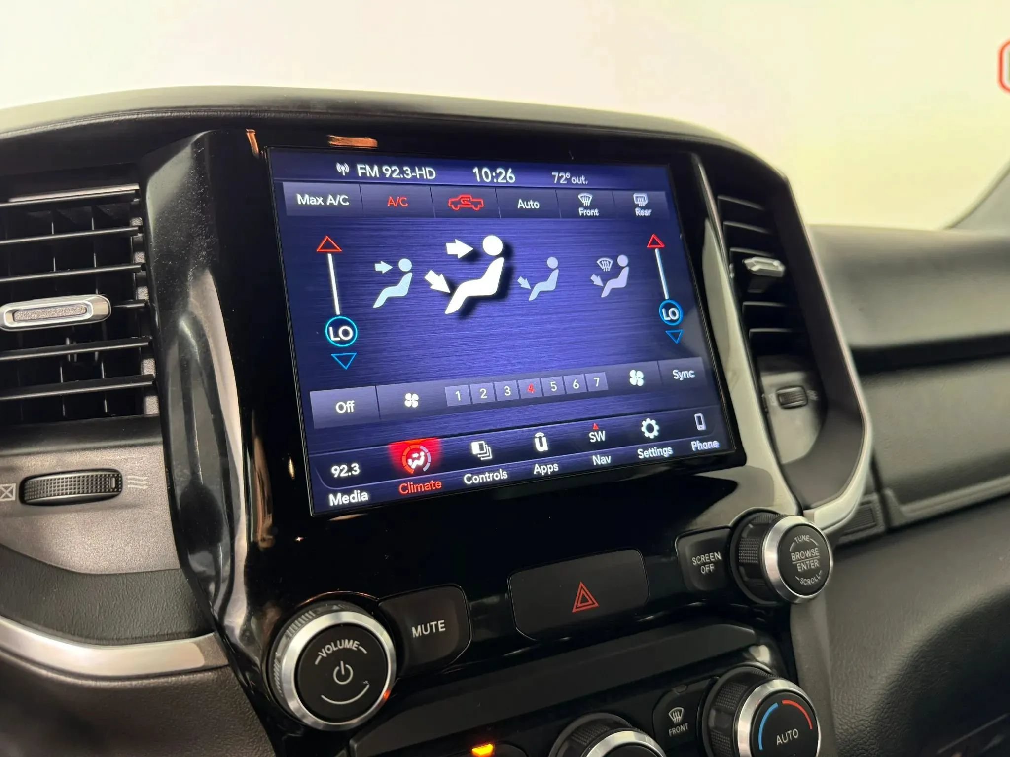 Used 2021 RAM 1500 Big Horn AWD/4WD image 19