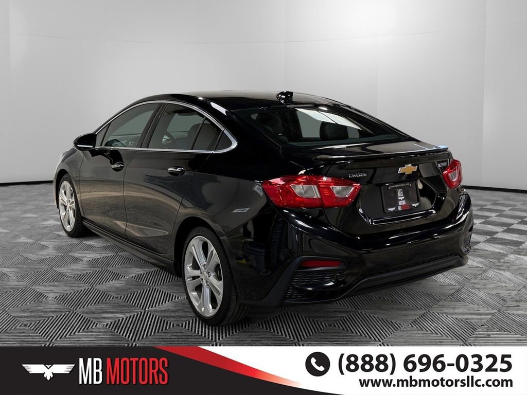 Used 2017 Chevrolet Cruze Premier FWD image 7
