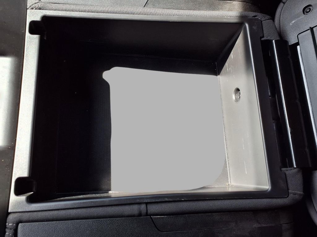 Used 2025 Chevrolet Silverado 2500 LT w/ Convenience Package image 10