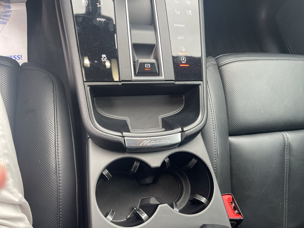 Used 2024 Porsche Macan Turbo image 26