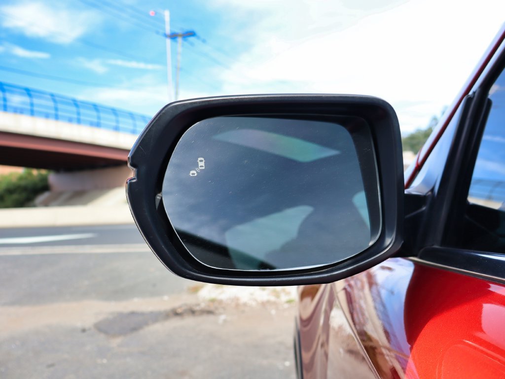 Used 2018 Honda CR-V EX image 16