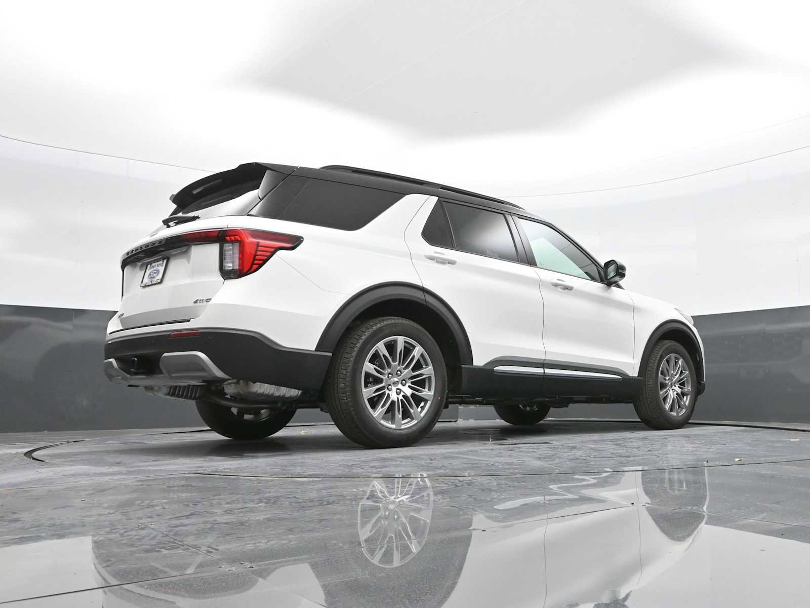 New 2026 Ford Explorer Platinum image 64