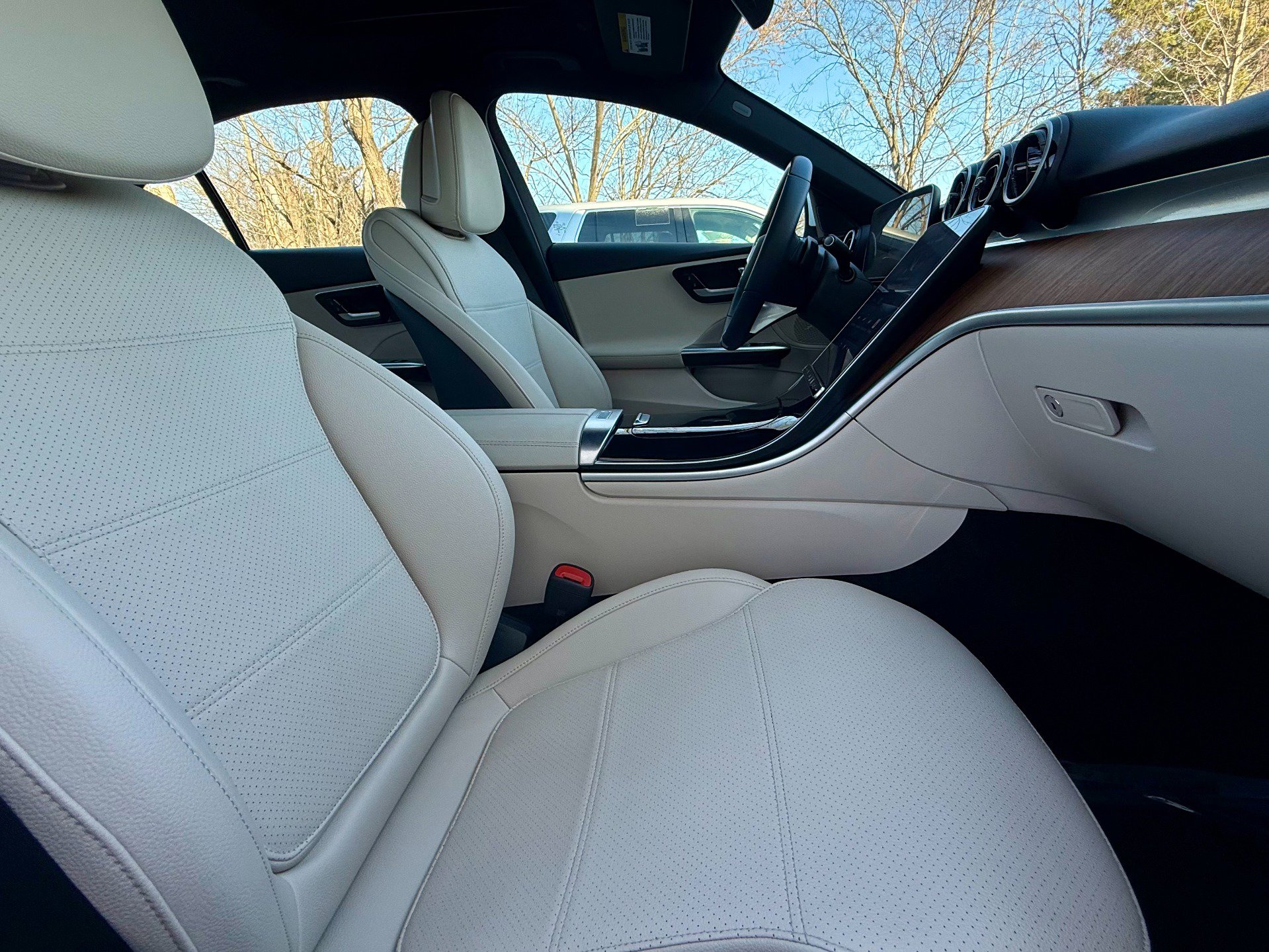 Used 2024 Mercedes-Benz C 300 Sedan image 21