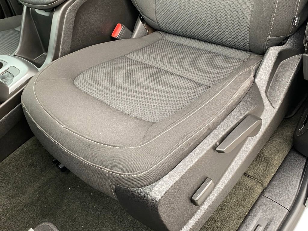 Used 2018 Chevrolet Colorado LT w/ LT Convenience Package image 26