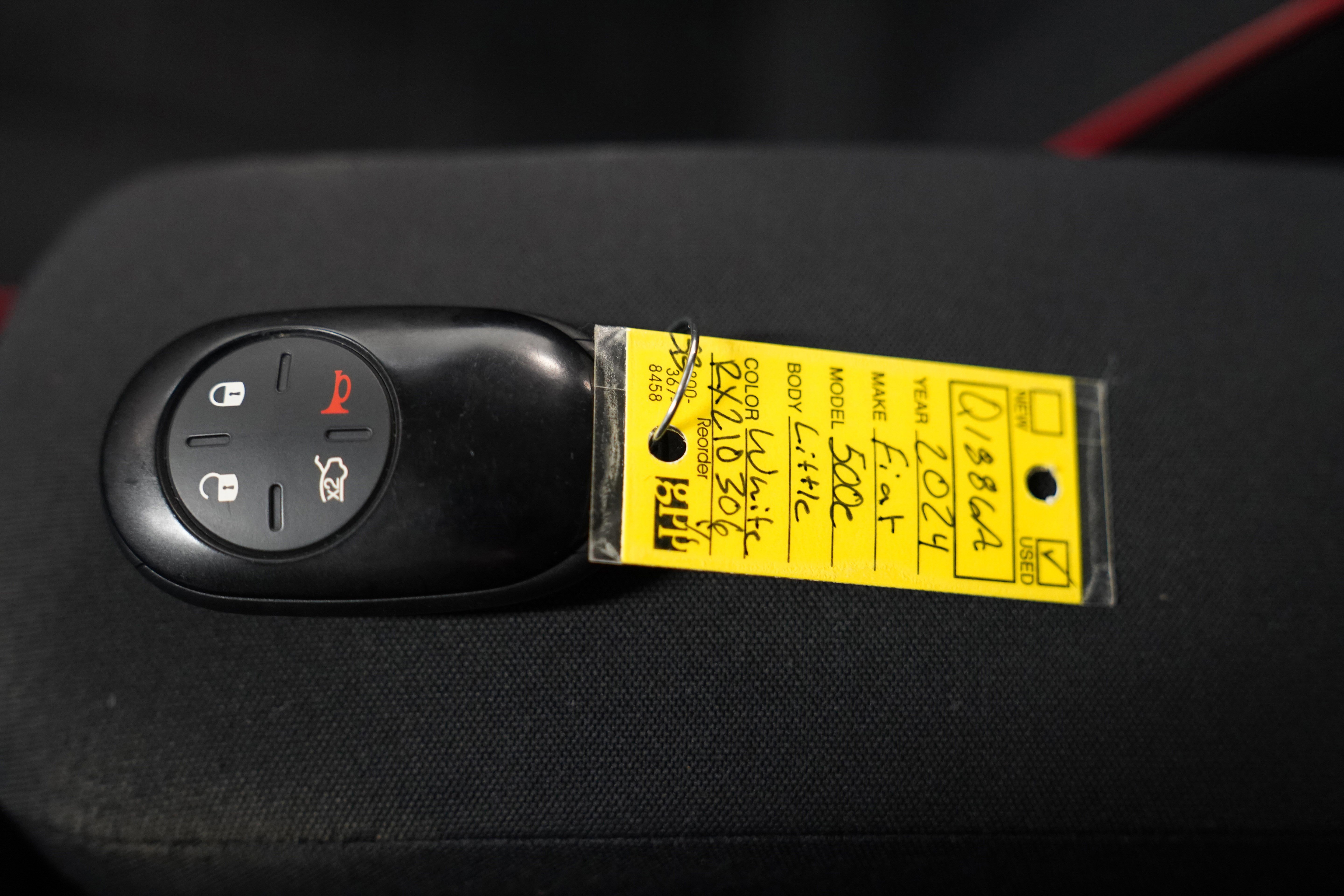 Used 2024 FIAT 500 e (RED) image 30