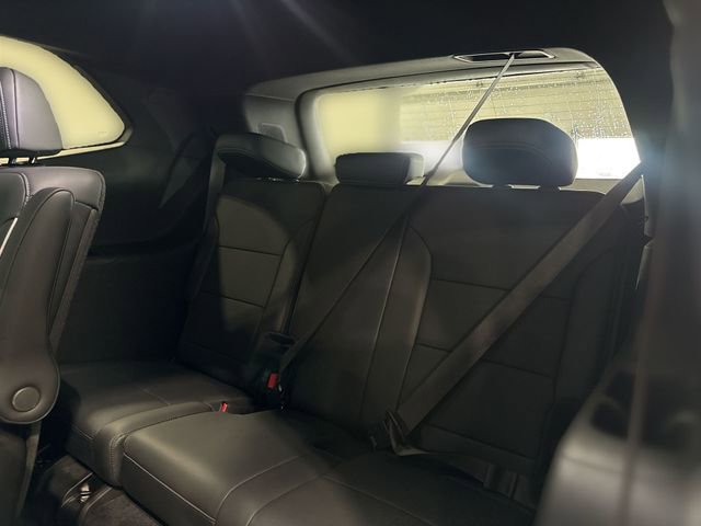 Used 2025 Buick Enclave Preferred AWD/4WD image 25