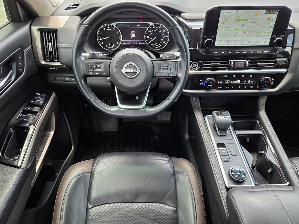 Used 2022 Nissan Pathfinder Platinum w/ Cargo Package AWD/4WD image 17