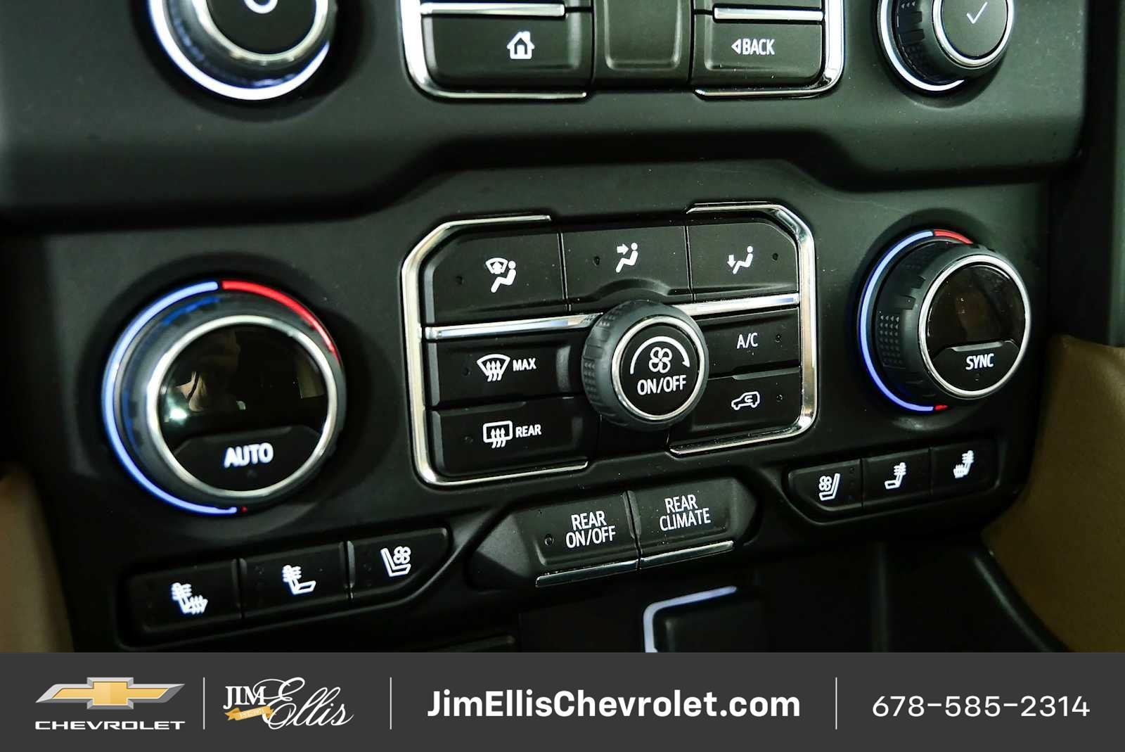 Certified 2023 Chevrolet Tahoe High Country AWD/4WD image 17