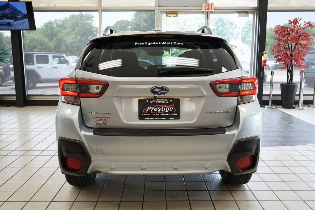 Used 2021 Subaru Crosstrek 2.0i Premium w/ Moonroof Package AWD/4WD image 16