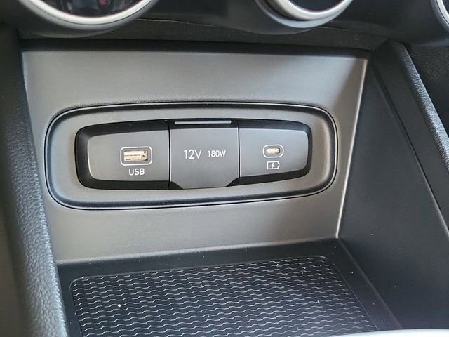 New 2026 Hyundai Venue SE FWD image 11
