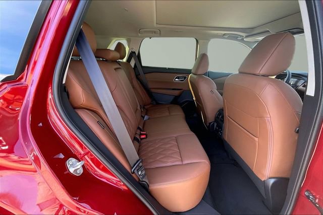 New 2026 Nissan Rogue Platinum w/ Platinum Premium Package AWD/4WD image 9