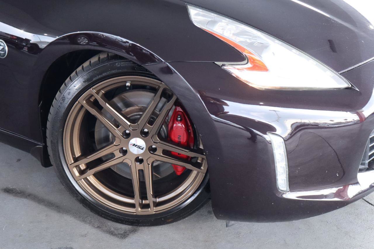 Used 2015 Nissan 370Z Coupe RWD image 4