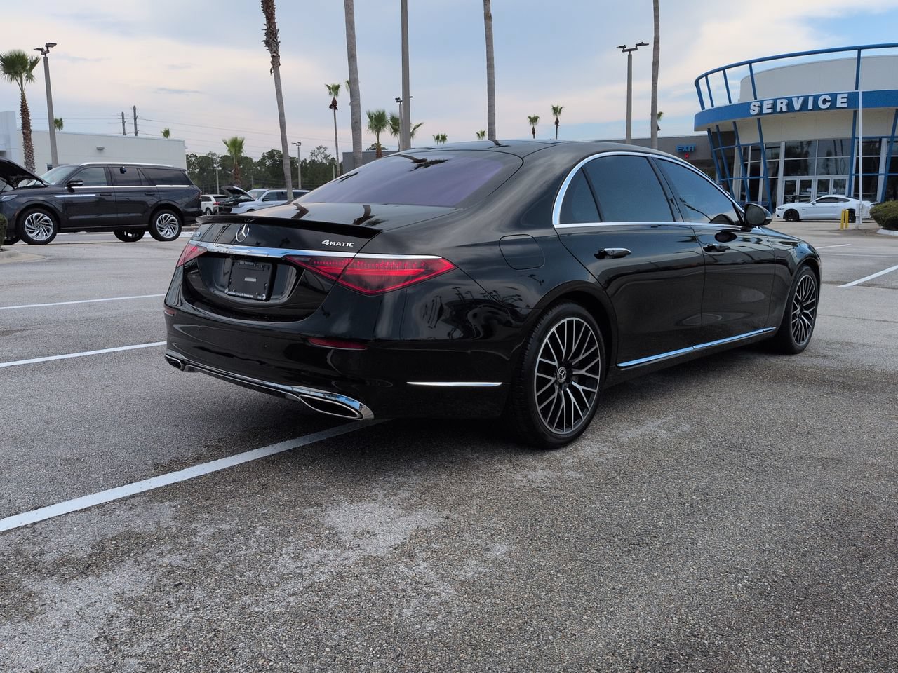 Used 2021 Mercedes-Benz S 580 4MATIC Sedan image 4