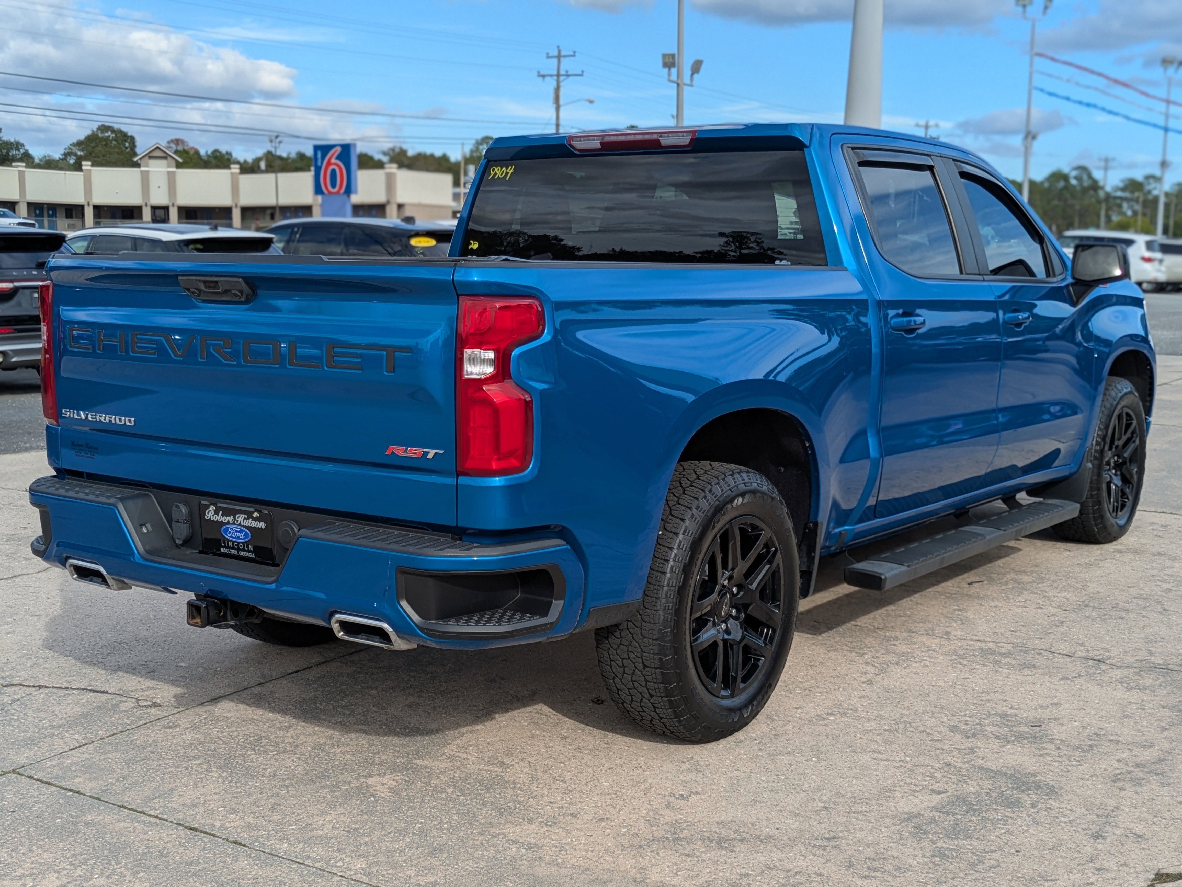 Used 2022 Chevrolet Silverado 1500 RST image 6