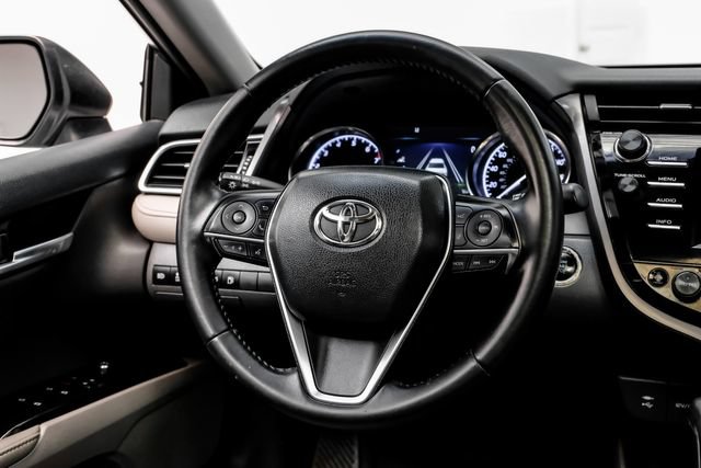 Used 2018 Toyota Camry XLE FWD image 21