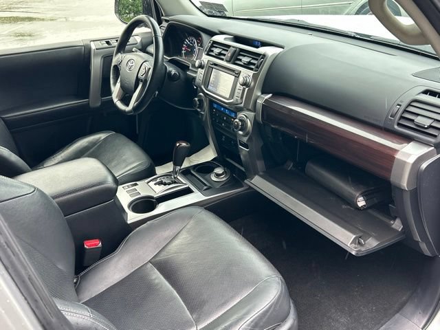 Used 2018 Toyota 4Runner Limited AWD/4WD image 20