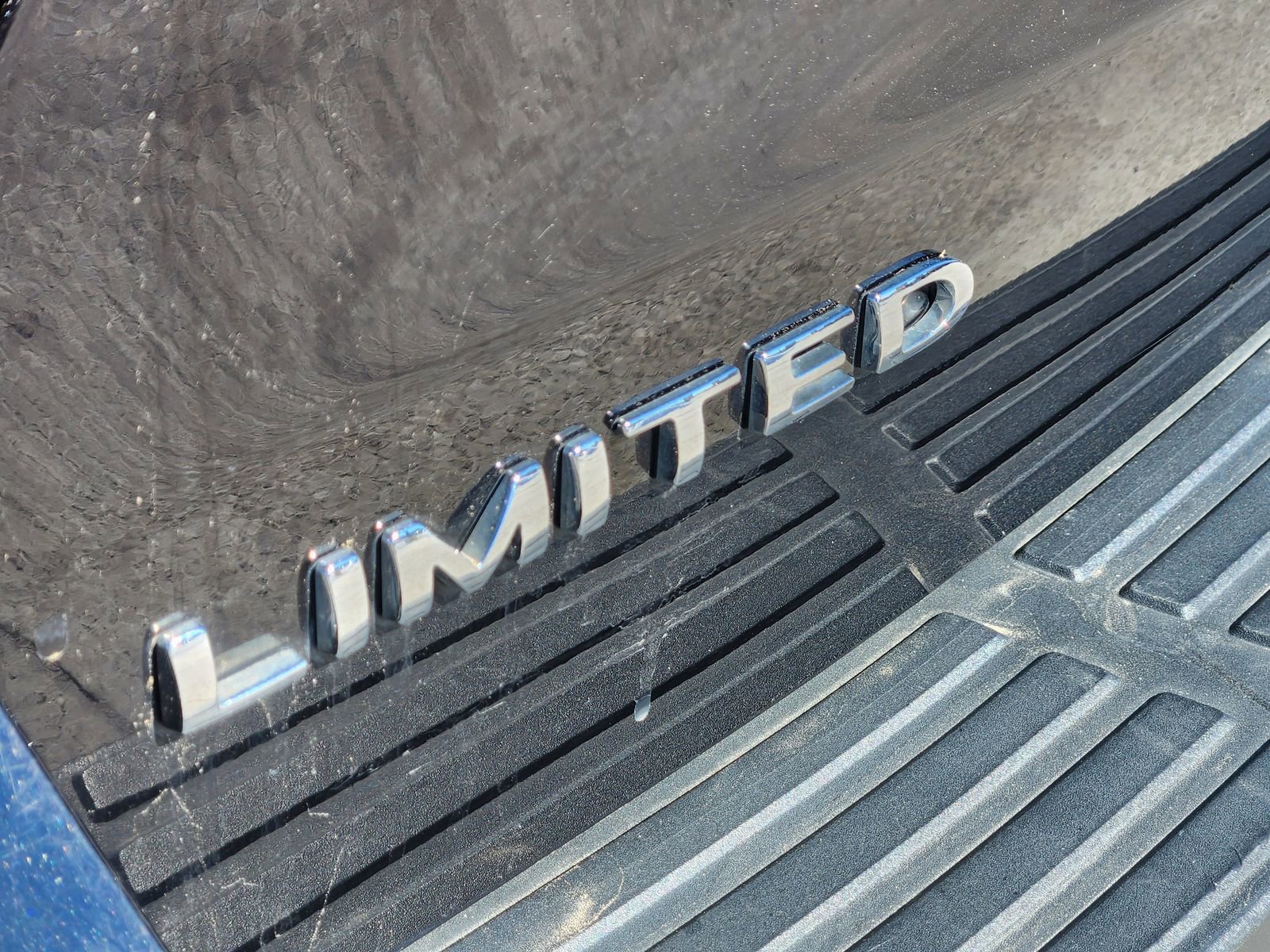 Used 2024 Ford Expedition Max Limited image 13