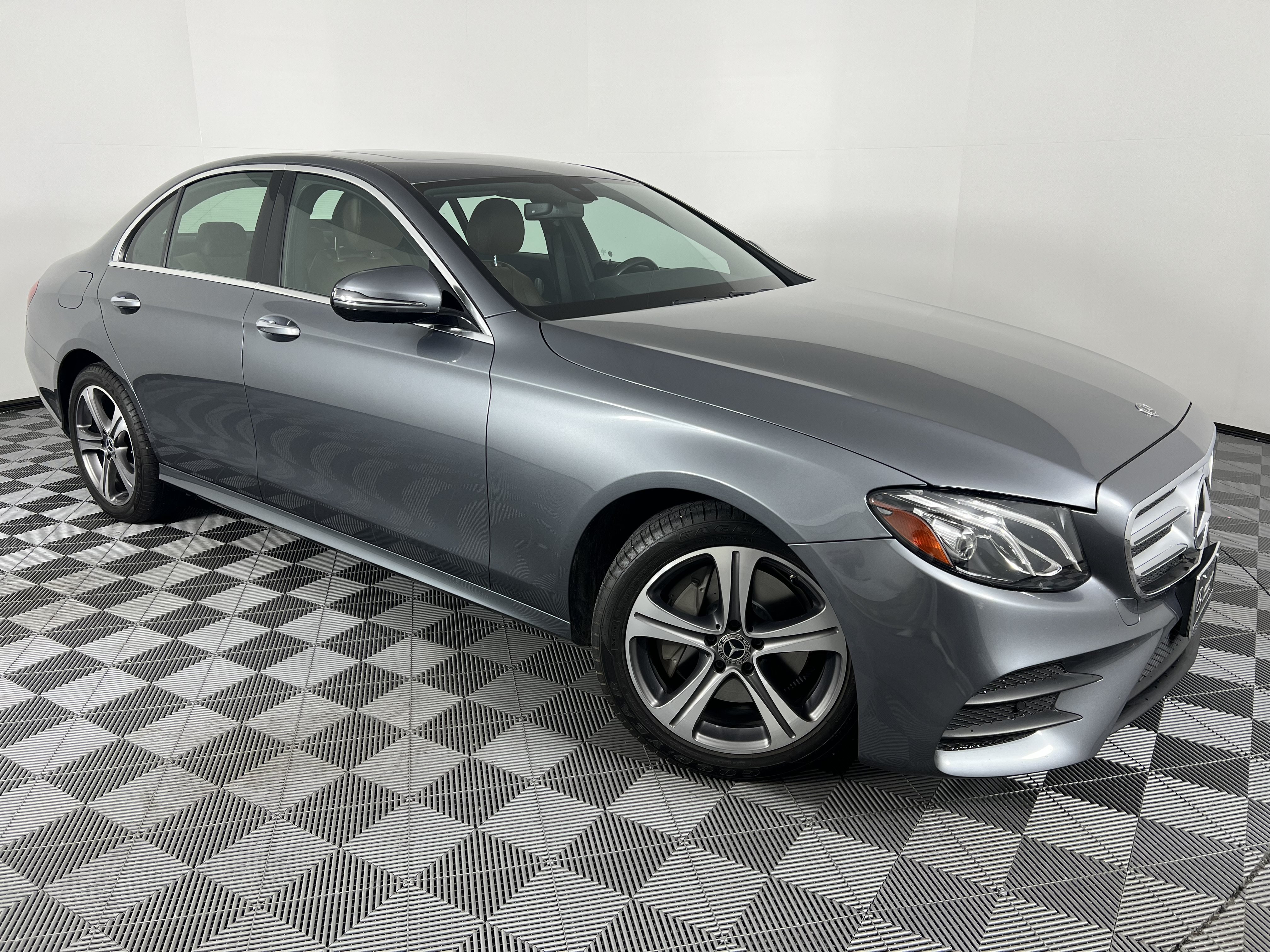 Certified 2020 Mercedes-Benz E 350 4MATIC Sedan image 2