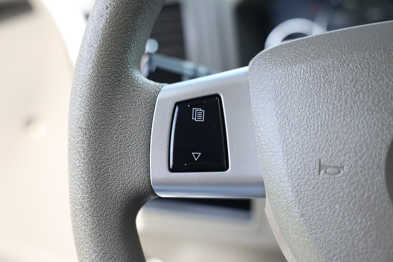 Used 2009 Jeep Grand Cherokee Laredo RWD image 25