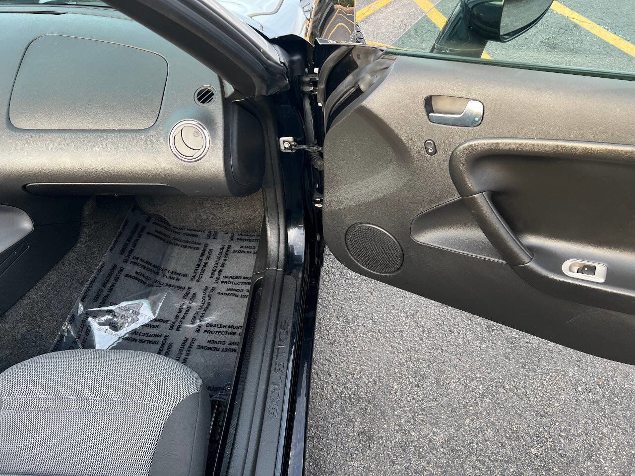 Used 2009 Pontiac Solstice Convertible w/ Preferred Package image 24