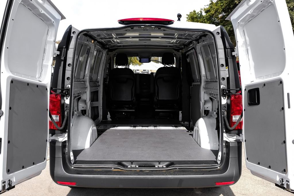 Used 2023 Mercedes-Benz Metris image 48