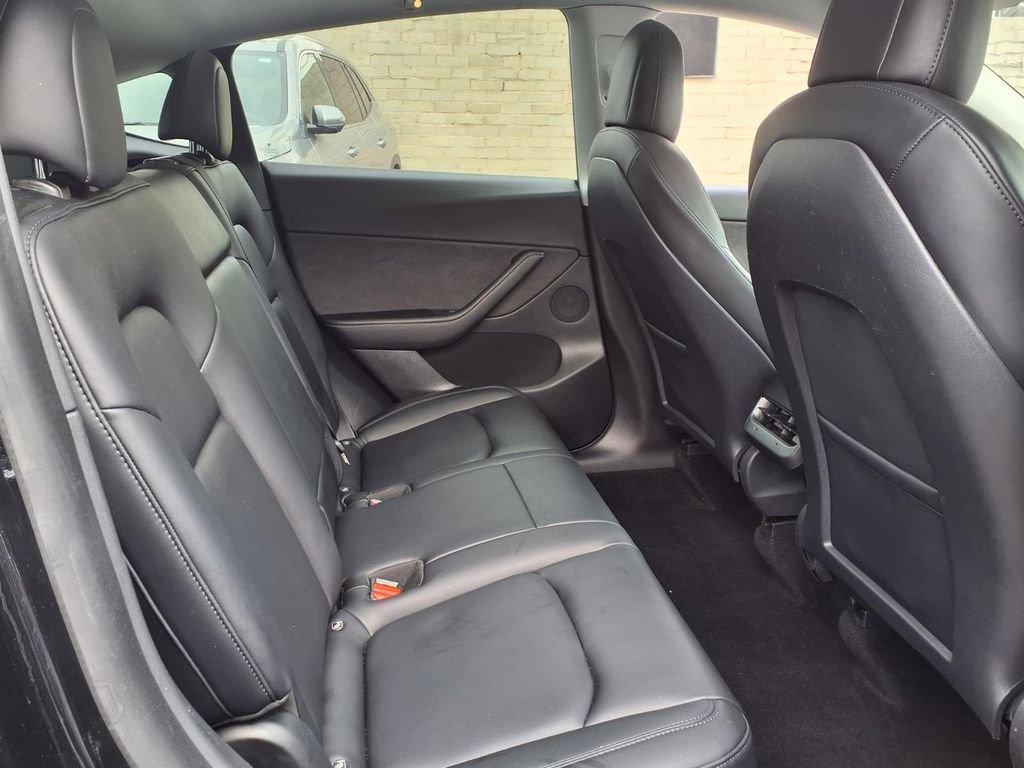 Used 2021 Tesla Model Y 2WD image 25